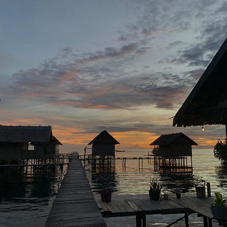 Nyanse Homestay - Raja Ampat Besir Ngoại thất bức ảnh