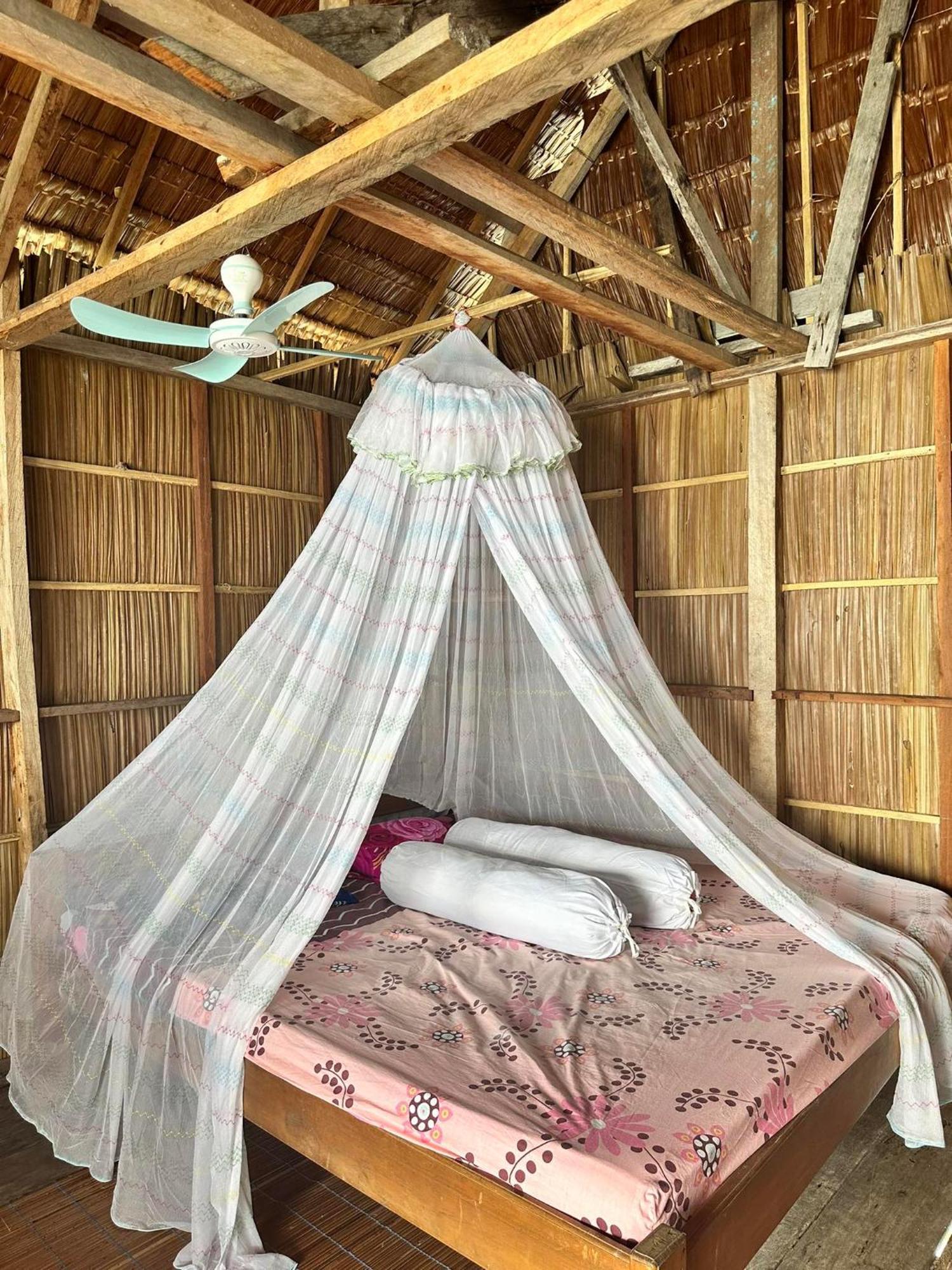Nyanse Homestay - Raja Ampat Besir Ngoại thất bức ảnh