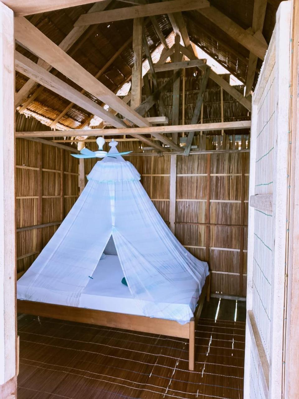 Nyanse Homestay - Raja Ampat Besir Ngoại thất bức ảnh