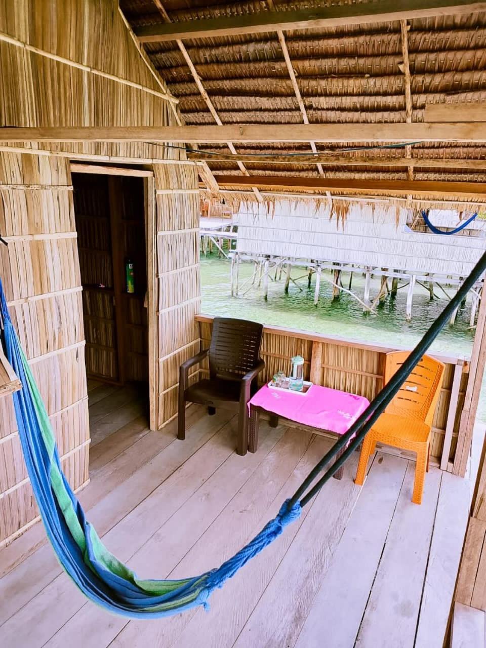Nyanse Homestay - Raja Ampat Besir Ngoại thất bức ảnh