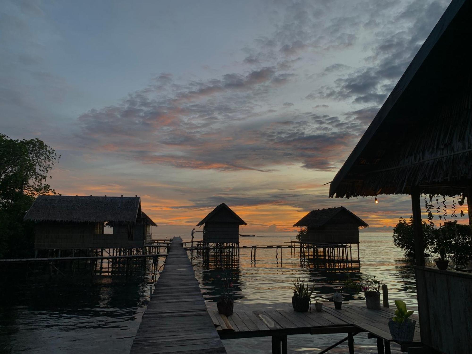 Nyanse Homestay - Raja Ampat Besir Ngoại thất bức ảnh